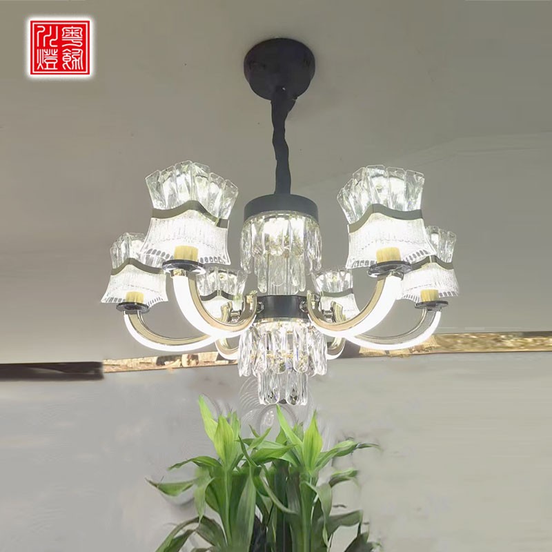 水晶吊灯